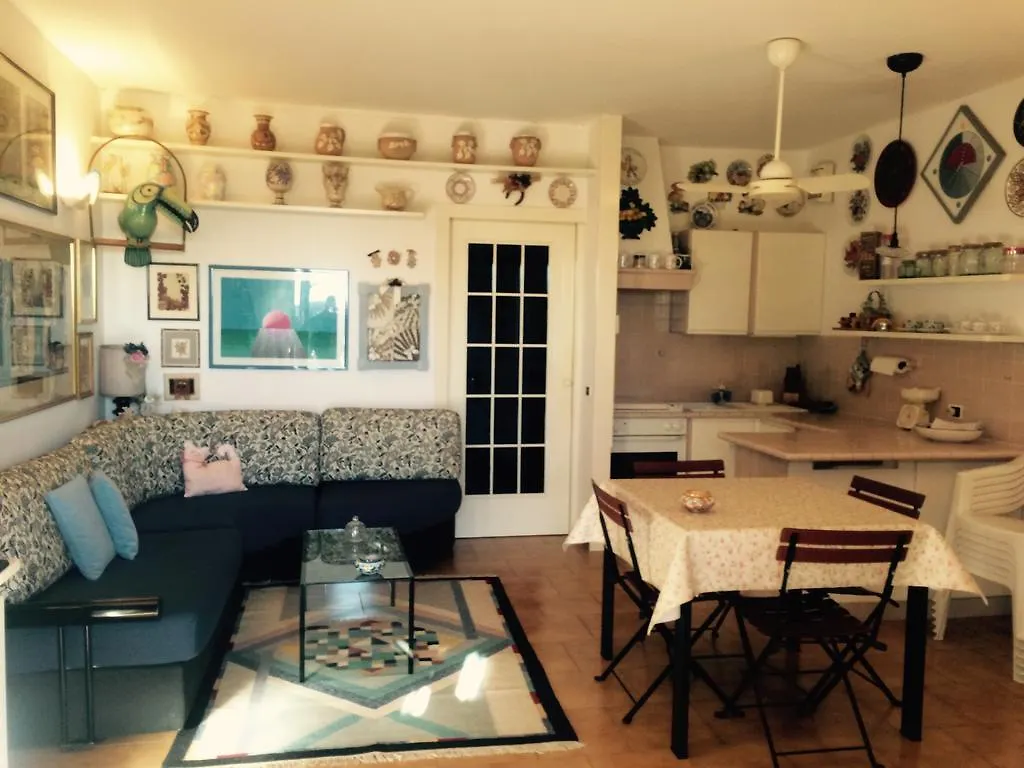 Apartment Appartamento Dei Salici Lazise