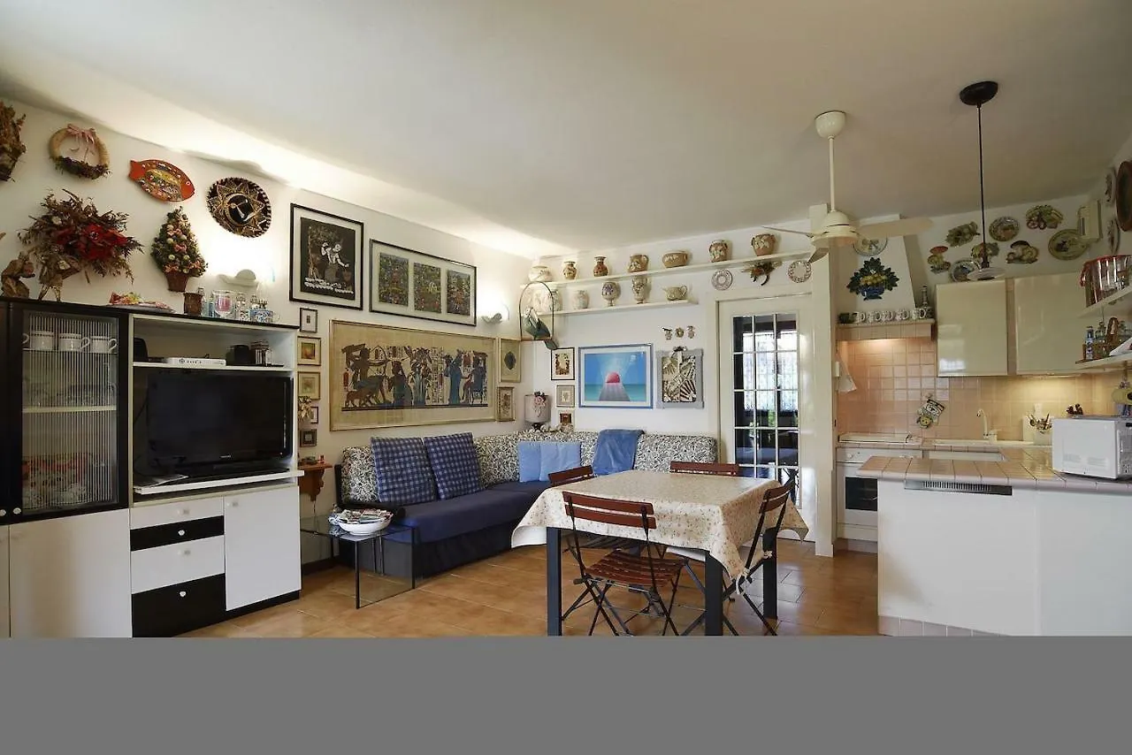 Appartamento Dei Salici Lazise 0*,  Italy