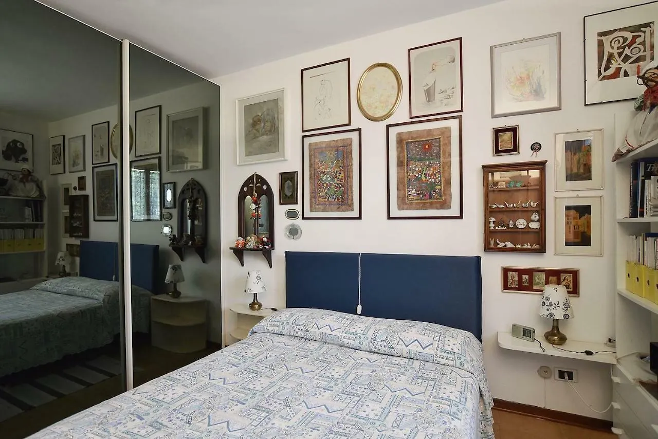 Apartment Appartamento Dei Salici Lazise Italy